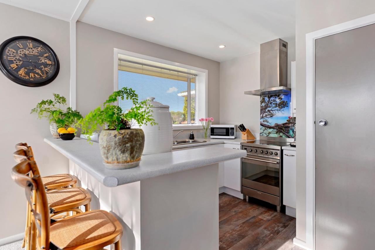 Leave Of Absence - Christchurch Holiday Home المظهر الخارجي الصورة